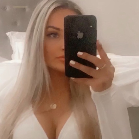 Meet your Posher, Dajana - Picture 1 of 1